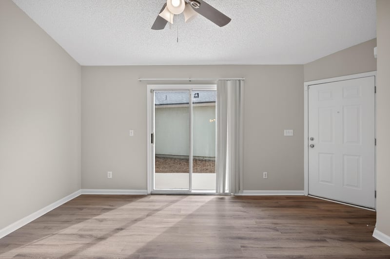 Photo 9 of 1460 Ellis Trace Dr W, Jacksonville, FL 32205, photographed by Megapixeler
