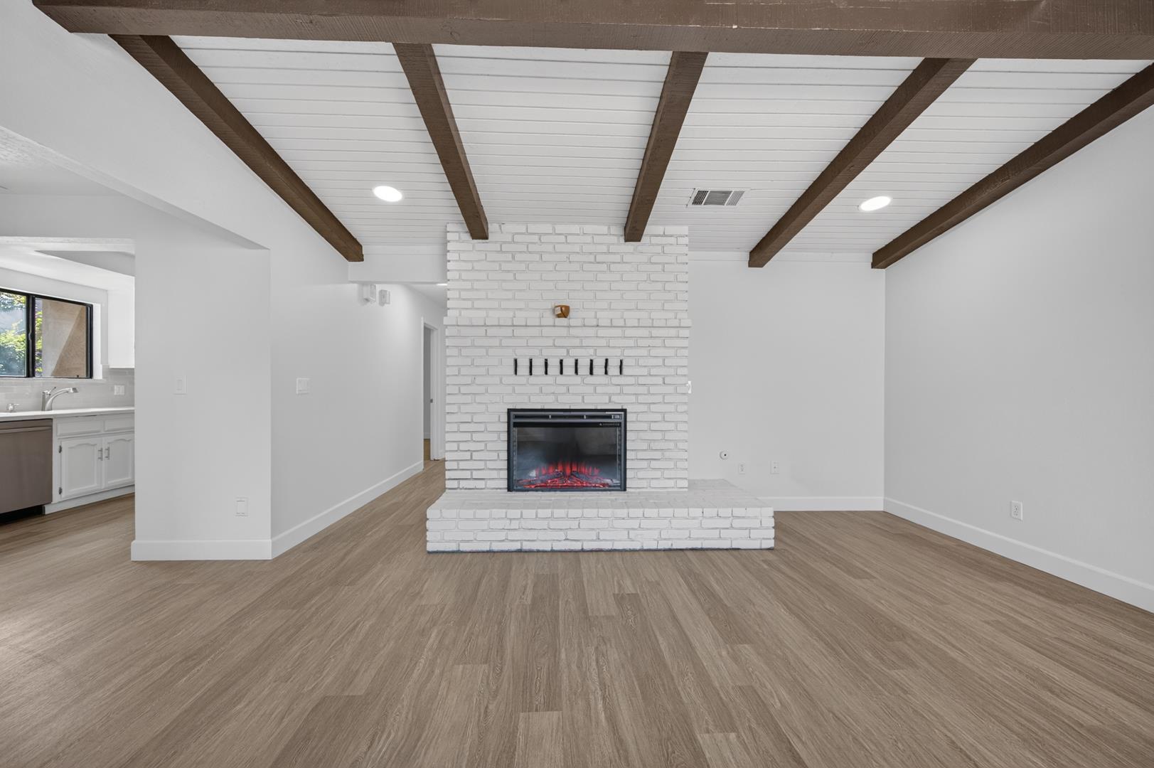 1657 Willow Ave, photo 27