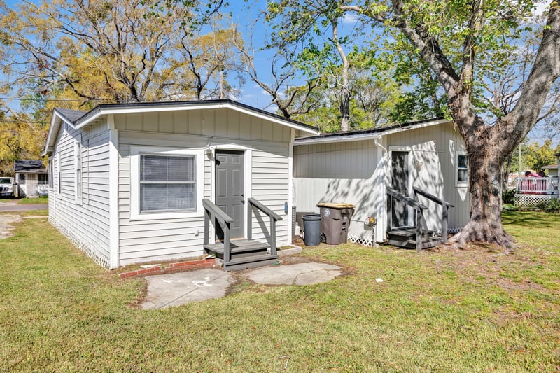 Photo 29 of 825 Wyolen St, Jacksonville, FL 32254, photographed by Megapixeler