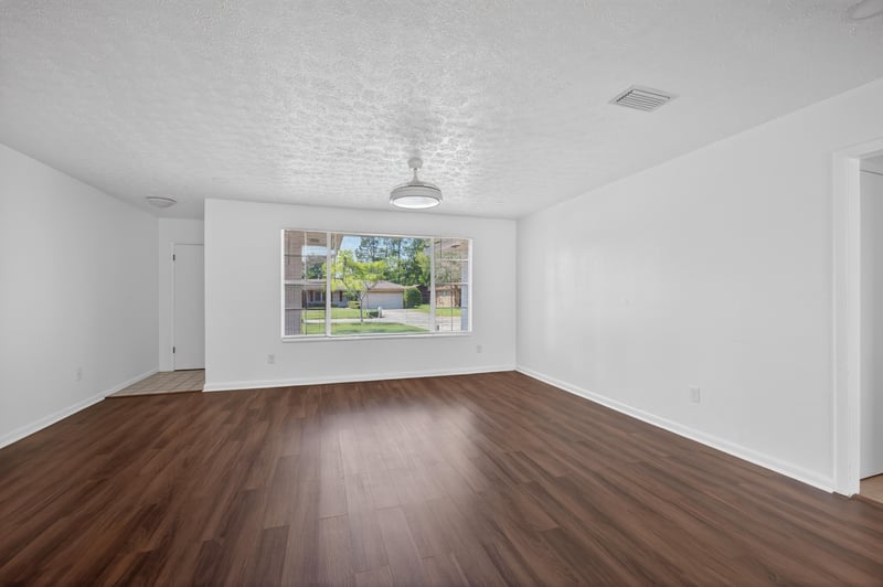 Living Room at 1680 Aspen Ct, Orange Park, FL 32073