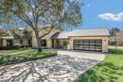 06-Front Garage