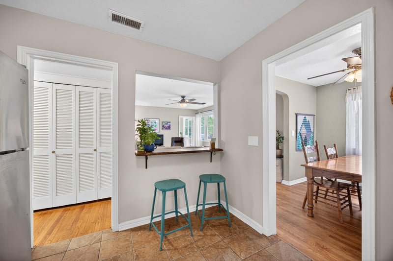 Photo 15 of 1573 Charon Rd, Jacksonville, FL 32205, photographed by Megapixeler