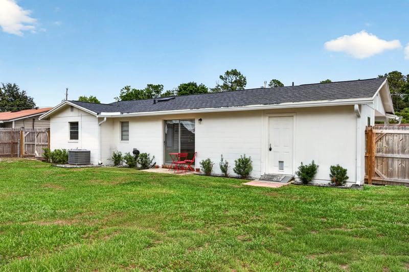 Photo 25 of 11506 Renne Dr E, Jacksonville, FL 32218, photographed by Megapixeler