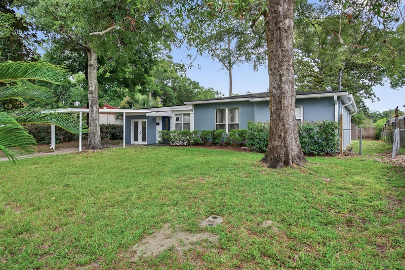 Photo 3 of 6191 Mercer Cir E, Jacksonville, FL 32217, photographed by Megapixeler