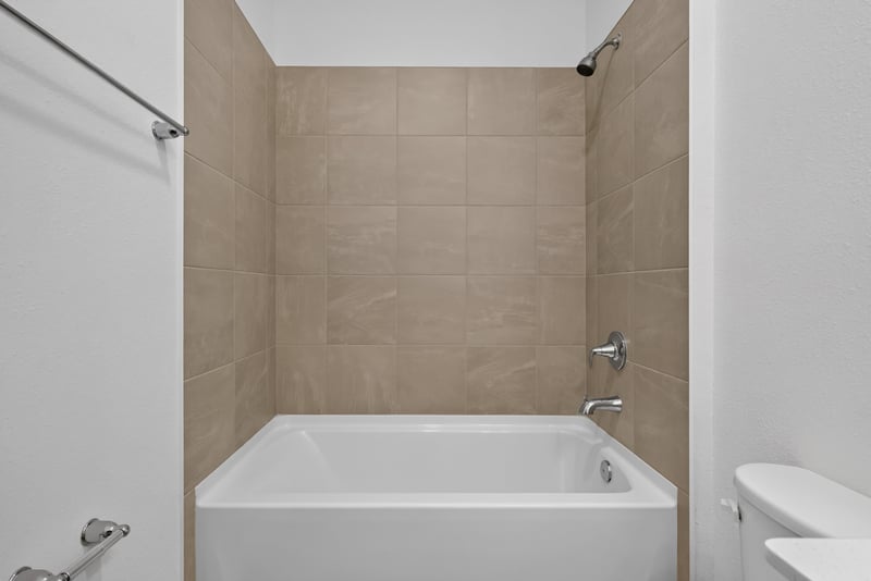 Bathroom tub-shower with tile surround at 269 Bluegrass Wy, St. Augustine, FL 32092