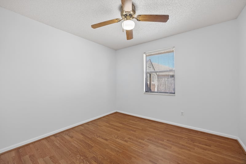 Photo 34 of 985 Sweetwood Ct, Orange Park, FL 32065, photographed by Megapixeler