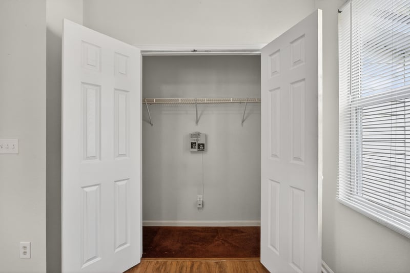 Photo 21 of 821 Oak Arbor Cir, Jacksonville, FL 32206, photographed by Megapixeler
