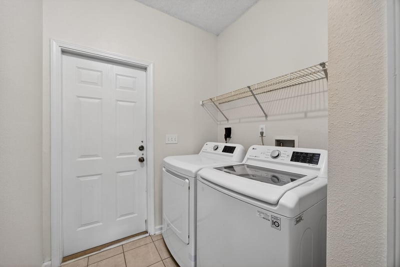 Photo 28 of 821 Oak Arbor Cir, Jacksonville, FL 32206, photographed by Megapixeler