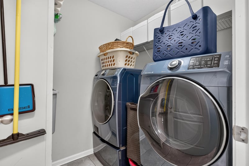Laundry room with washer and dryer at 589 Seville Pkwy, St. Augustine, FL