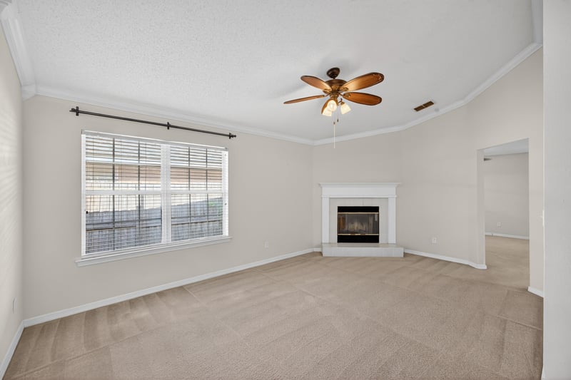 Family Room at 1568 Backwater Drive, Middleburg, FL 32068