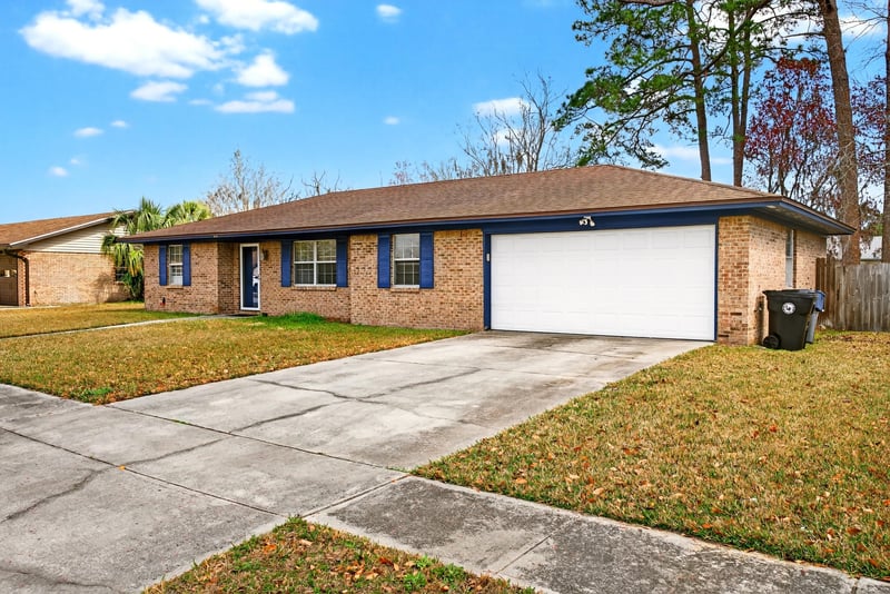 Front Right at 217 Quince Ct, Orange Park, FL 32073
