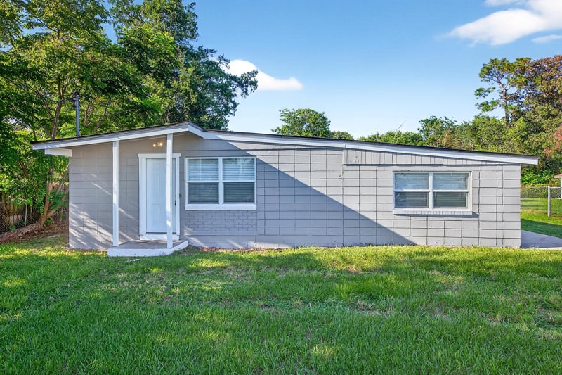 Photo 1 of 1023 De Paul Dr, Jacksonville, FL 32218, photographed by Megapixeler