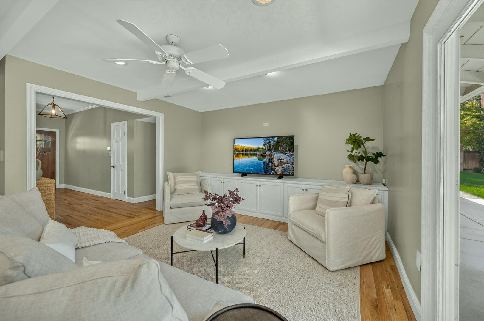505 E Swift Ave, photo 31