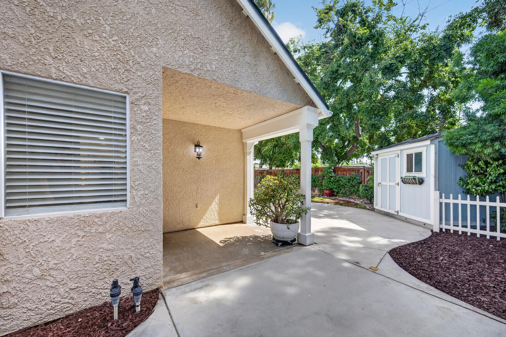7878 N Meridian Ave, photo 39