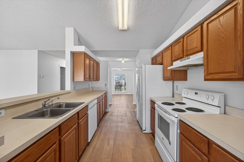 Photo 10 of 2912 Cranes Landing Ct, Orange Park, FL 32073, photographed by Megapixeler
