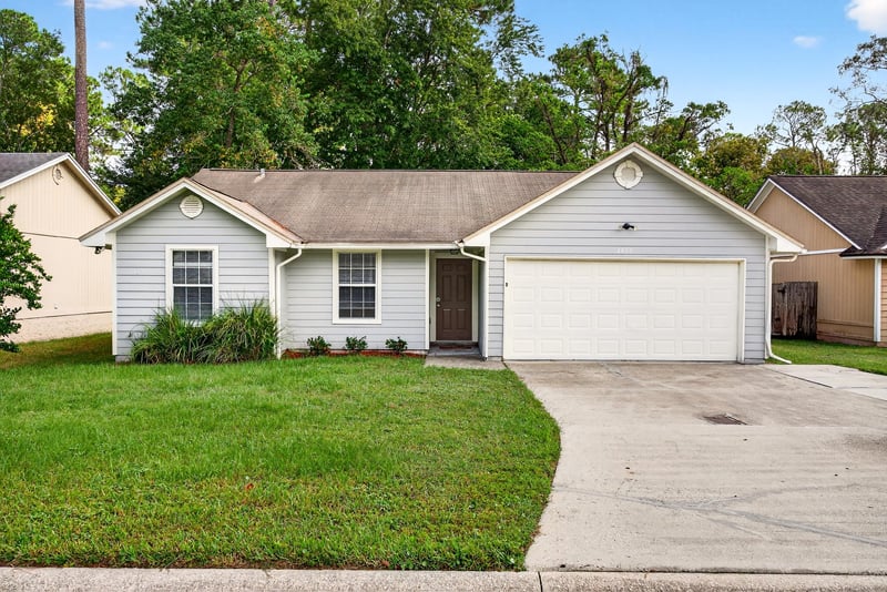 Photo 2 of 2857 Sandy Beach Ln, Jacksonville, FL 32277, photographed by Megapixeler