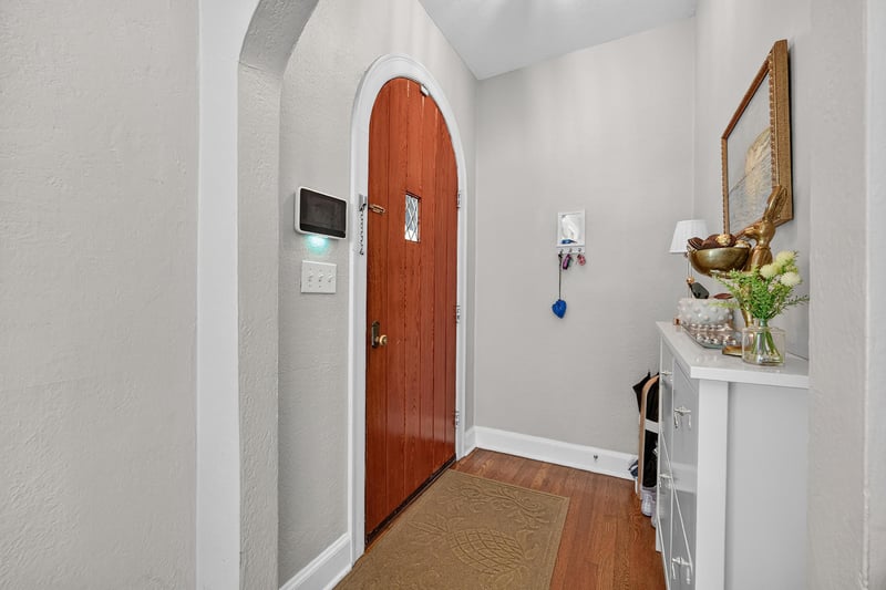 Photo 5 of 1152 Mapleton Rd, Jacksonville, FL 32207, photographed by Megapixeler