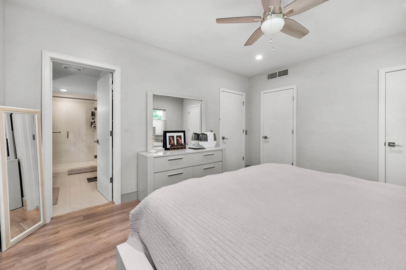 4481 N Palm Ave, photo 30
