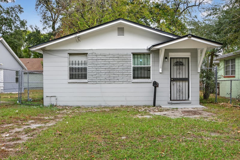 Photo 3 of 3811 Chase Ave, Jacksonville, FL 32209, photographed by Megapixeler