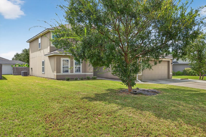 Photo 6 of 6054 Chestnut Gelding Ln, Jacksonville, FL 32234, photographed by Megapixeler