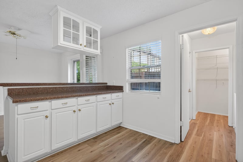 Photo 11 of 4814 Windrush Ln a 4, Jacksonville, FL 32217, photographed by Megapixeler