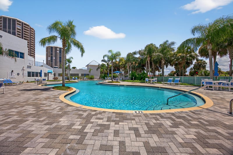 Photo 46 of 2 Oceans W Blvd, Daytona Beach, FL 32118, photographed by Megapixeler