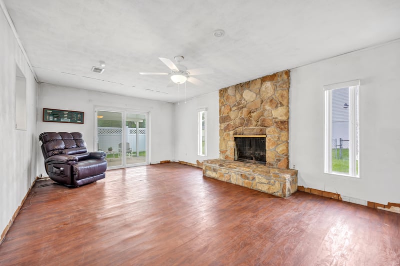Photo 9 of 5676 Flagstaff Rd, Jacksonville, FL 32207, photographed by Megapixeler
