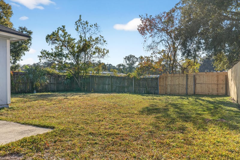 Photo 31 of 11170 Wandering Oaks Dr, Jacksonville, FL 32257, photographed by Megapixeler