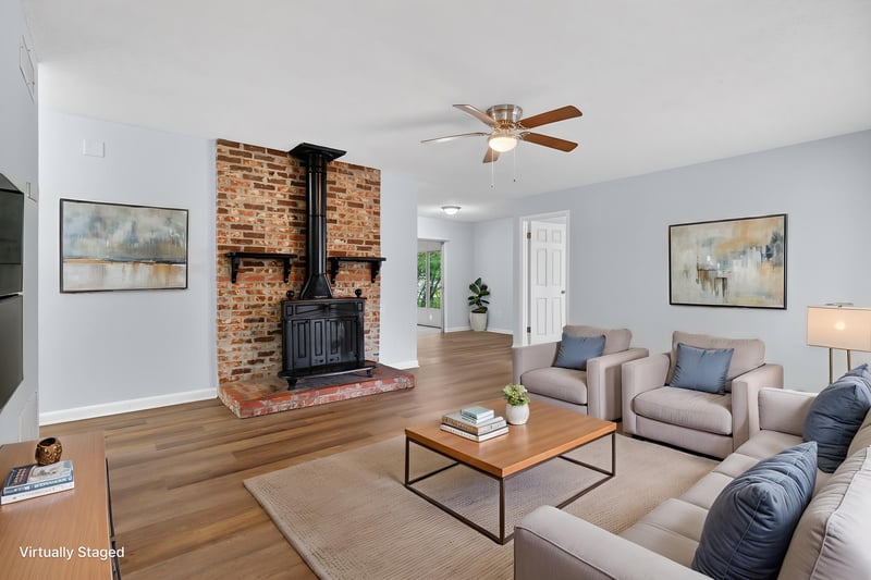 Photo 5 of 8046 Triumph Ln S, Jacksonville, FL 32244, photographed by Megapixeler
