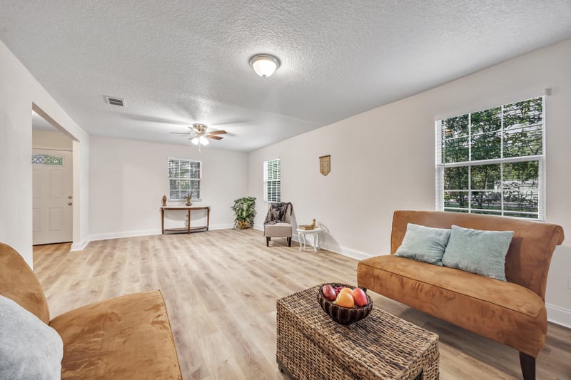 Photo 9 of 2211 Olustee St, Jacksonville, FL 32209, photographed by Megapixeler