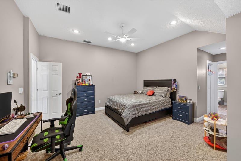 Photo 42 of 1806 Lakedge Dr, Middleburg, FL 32068, photographed by Megapixeler