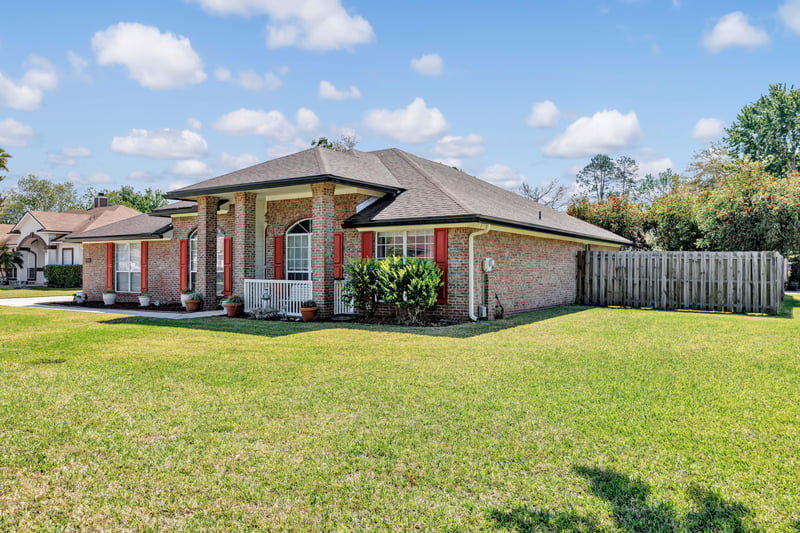 Photo 3 of 2439 Moon Harbor Way, Middleburg, FL 32068, photographed by Megapixeler