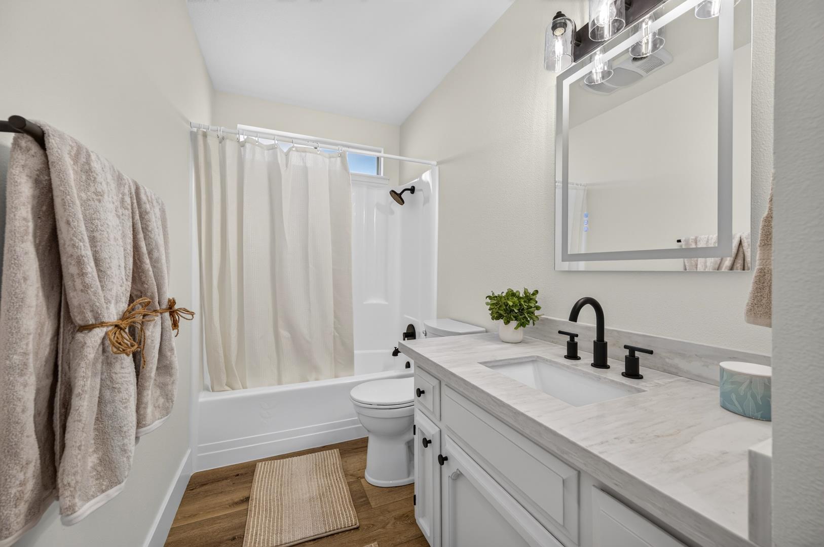 3208 E Palo Alto Ave, photo 46