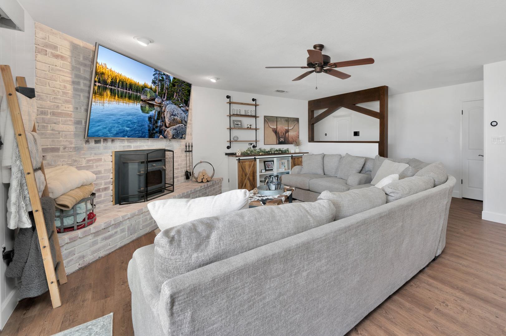7856 S Del Rey Ave, photo 26