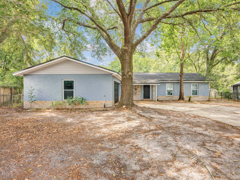 Photo 2 of 8390 Scottish Ct, Jacksonville, FL 32244, photographed by Megapixeler
