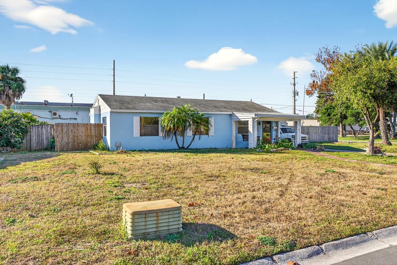 Photo 3 of 1328 14th Ave N, Jacksonville Beach, FL 32250, photographed by Megapixeler