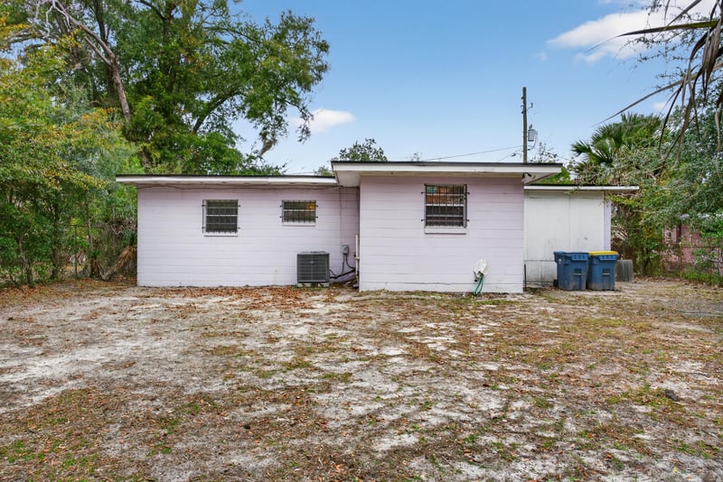 Photo 17 of 2570 Spirea St, Jacksonville, FL 32209, photographed by Megapixeler
