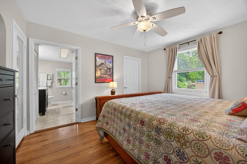 Photo 18 of 1573 Charon Rd, Jacksonville, FL 32205, photographed by Megapixeler