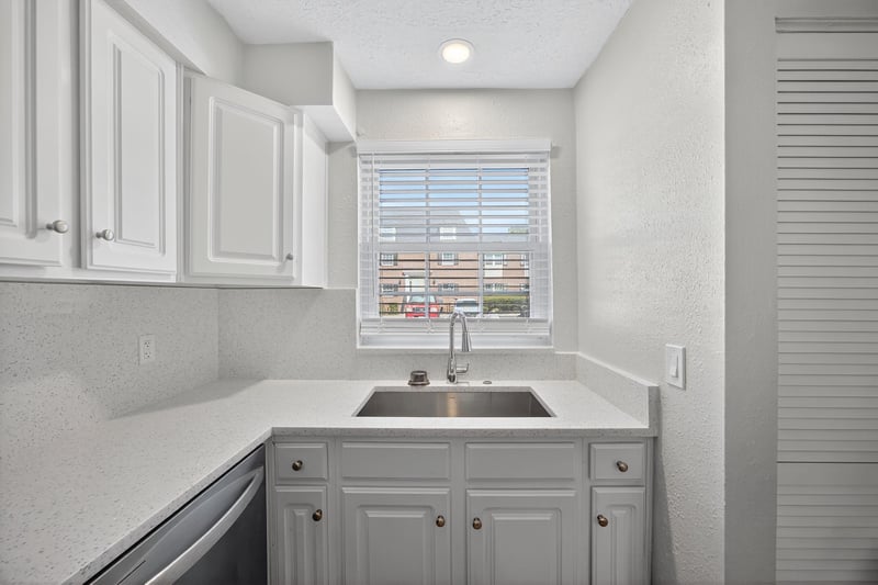 Photo 22 of 4915 Baymeadows Rd, Jacksonville, FL 32217, photographed by Megapixeler
