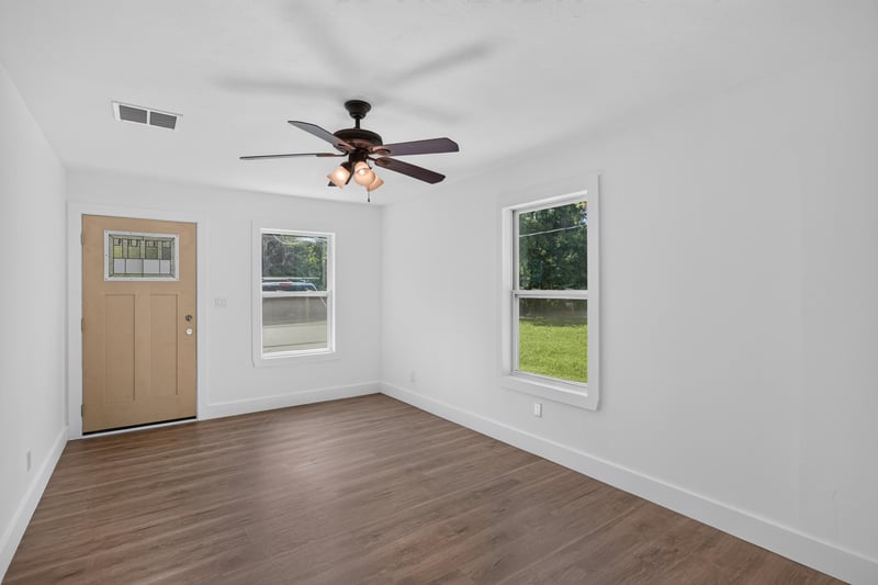 Photo 11 of 4468 Englewood Ave, Jacksonville, FL 32207, photographed by Megapixeler