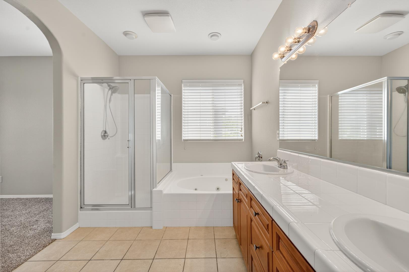 714 W Riviera Ln, photo 37