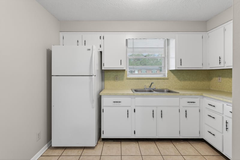 Photo 12 of 4257 Packard Dr, Jacksonville, FL 32246, photographed by Megapixeler