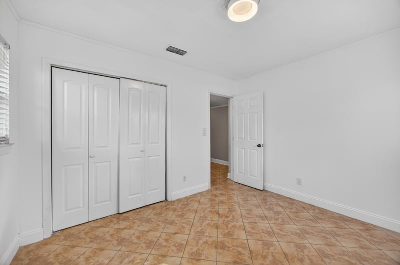 Photo 33 of 5134 Damascus Rd S, Jacksonville, FL 32207, photographed by Megapixeler