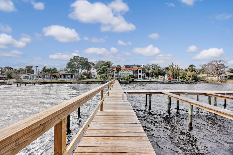Photo 9 of 202 St Johns Ave unit 103b, Green Cove Springs, FL 32043, photographed by Megapixeler
