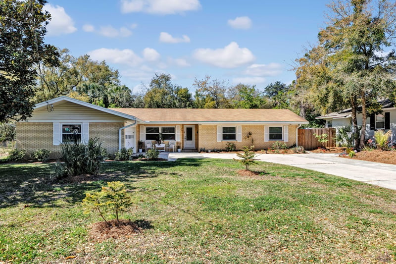 Photo 1 of 1008 Las Robida Dr, Jacksonville, FL 32211, photographed by Megapixeler