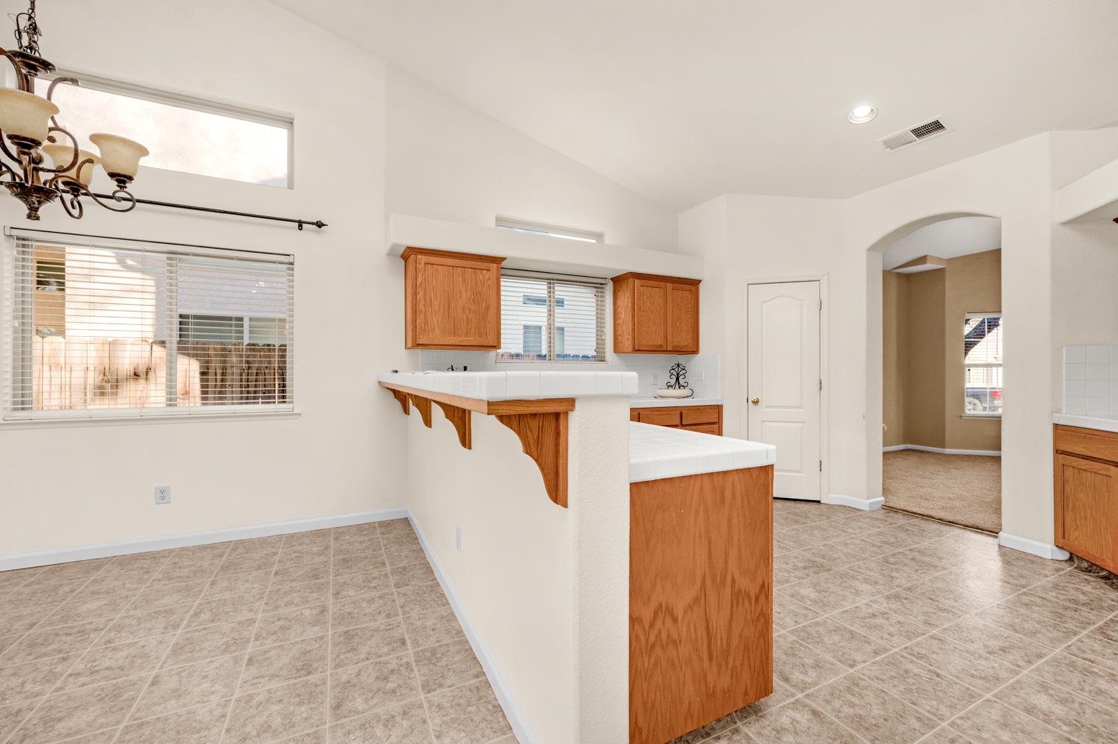 6687 E Michigan Ave, photo 41