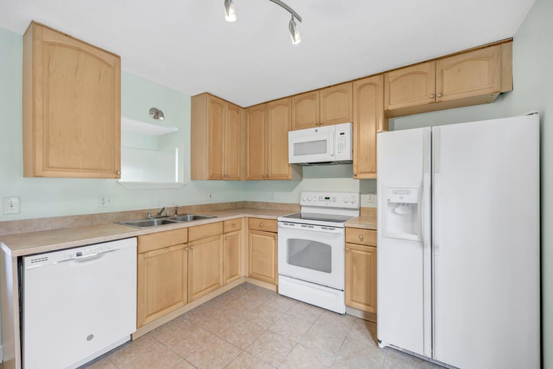 Photo 8 of 11663 Fort Caroline Lakes Dr, Jacksonville, FL 32225, photographed by Megapixeler