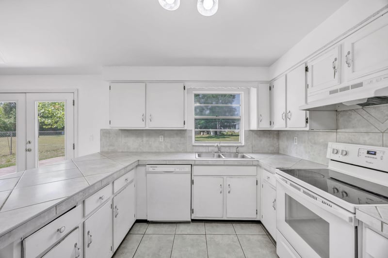 Photo 9 of 1588 Rainbow Rd, Middleburg, FL 32068, photographed by Megapixeler
