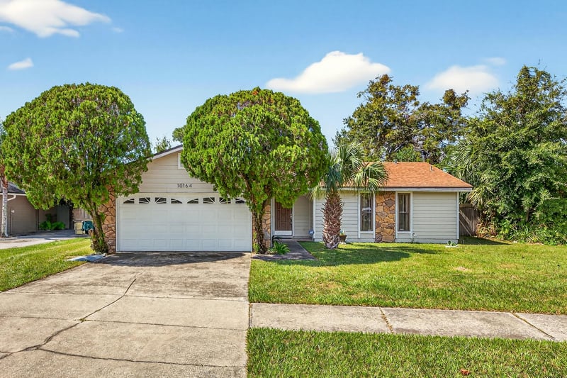 Photo 1 of 10164 Arrowhead Dr, Jacksonville, FL 32257, photographed by Megapixeler