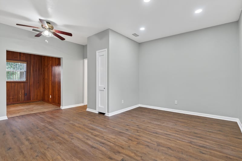 Photo 9 of 6191 Mercer Cir E, Jacksonville, FL 32217, photographed by Megapixeler